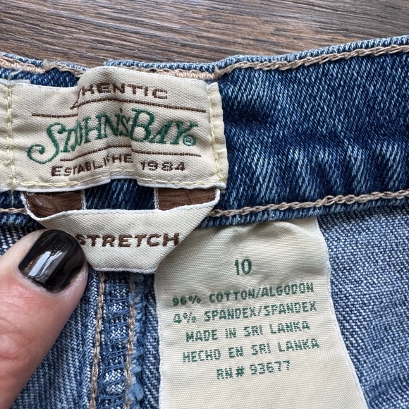 Women's Denim Cut-Off Shorts with Embellishments - Picture 3 of 4